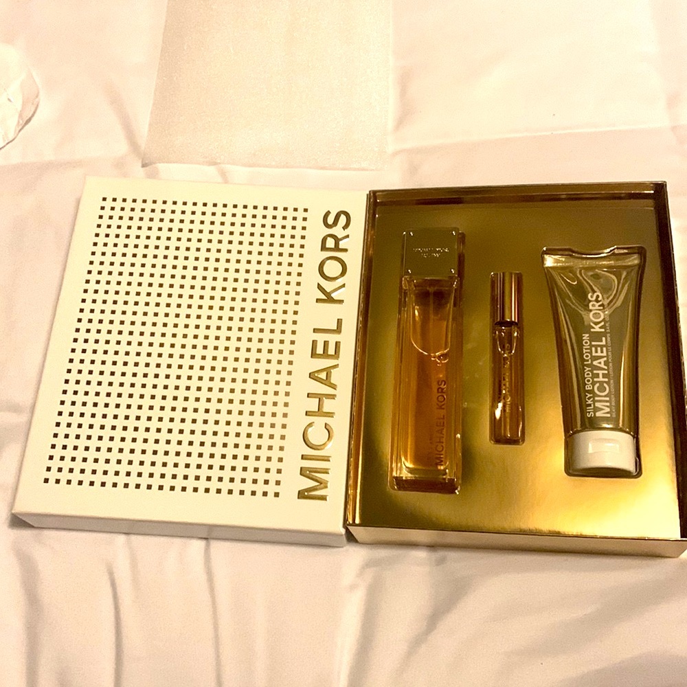 Michael kors sexy amber perfume